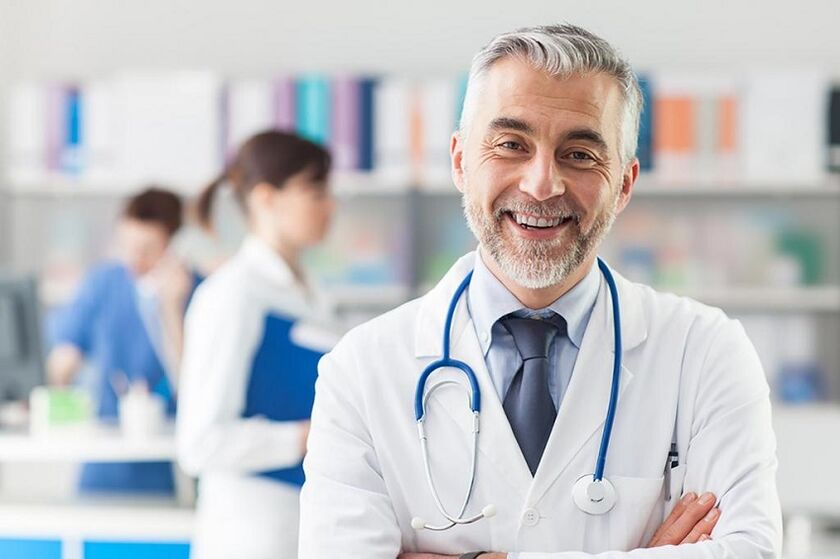 médico que trata la artrosis